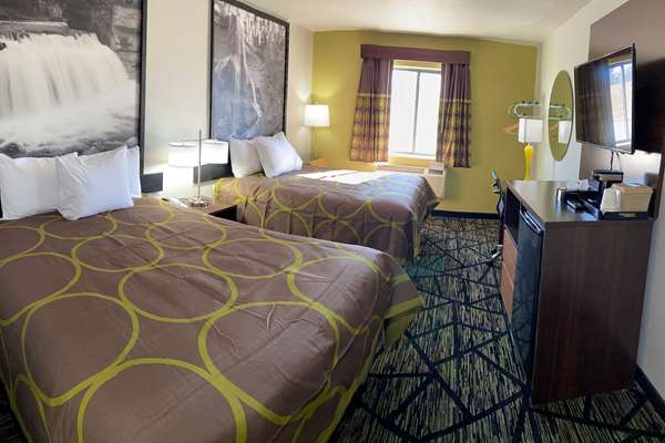  - Super 8 Hotel York - I-80, Exit 353
