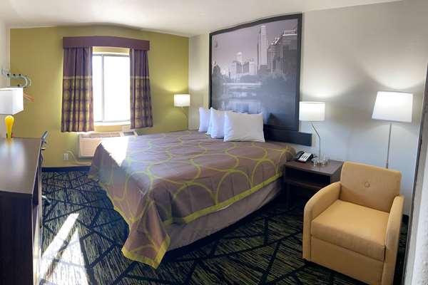  - Super 8 Hotel York - I-80, Exit 353