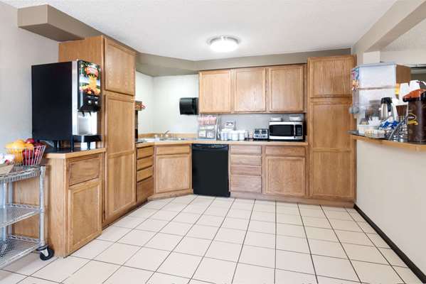  - Super 8 Hotel Miles City