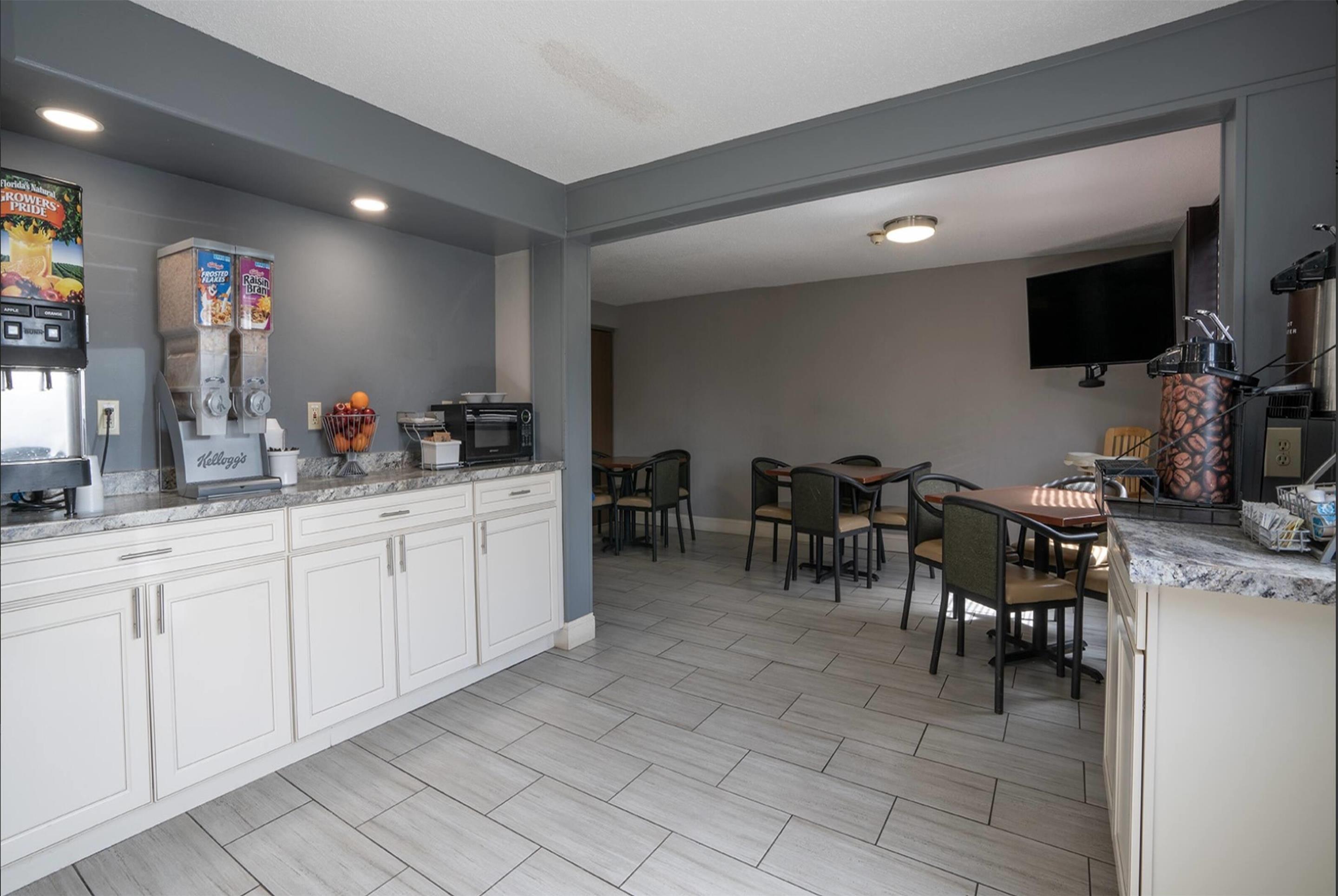 Undefined | Super 8 by Wyndham Miles City