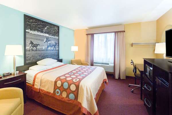  - Super 8 Hotel Richmond - I-75, Exit 90