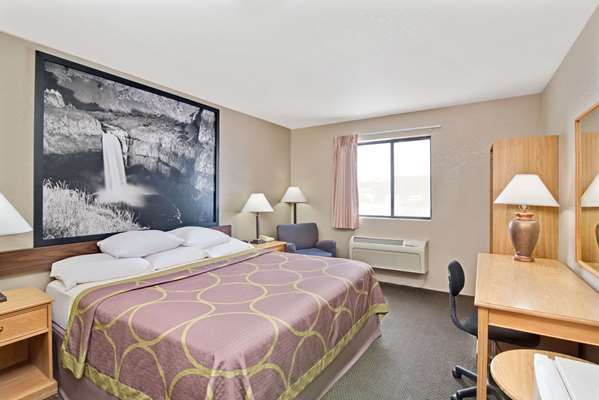  - Super 8 Hotel West Spokane - I-90, Exit 272