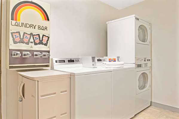  - Super 8 Hotel West Spokane - I-90, Exit 272