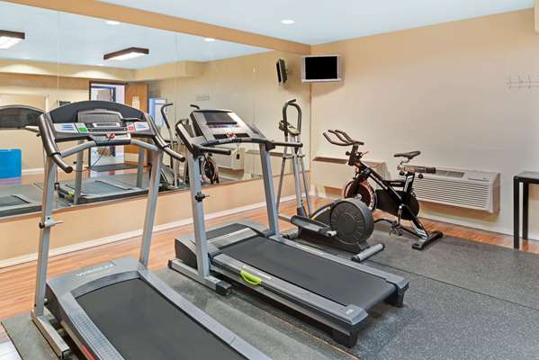 Fitness/ Exercise Room - Super 8 Hotel West Spokane - I-90, Exit 272