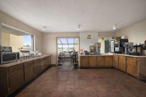  - Super 8 Motel Meridian - I-20 & I-59, Exit 154