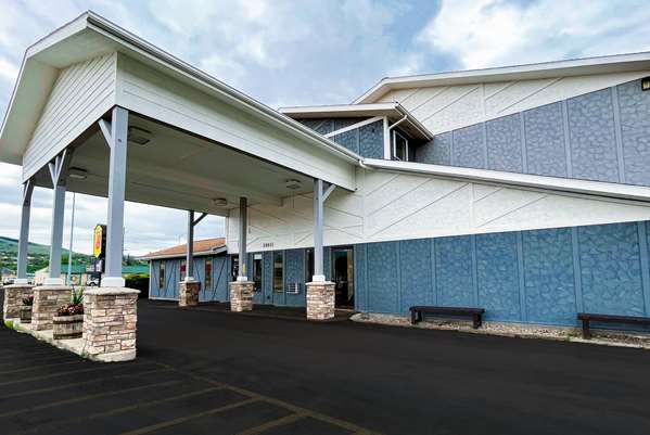 Exterior view - Super 8 Hotel Brooks Street Missoula