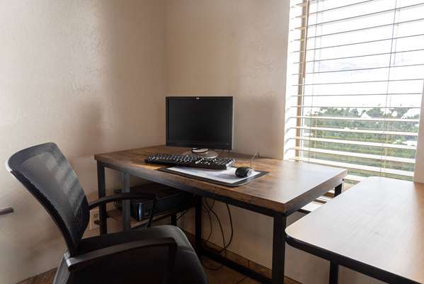 Conference Area - Super 8 Hotel Brooks Street Missoula