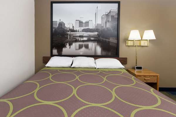  - Super 8 Hotel Columbus