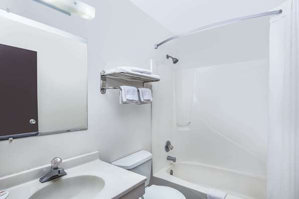  - Super 8 Hotel Columbus