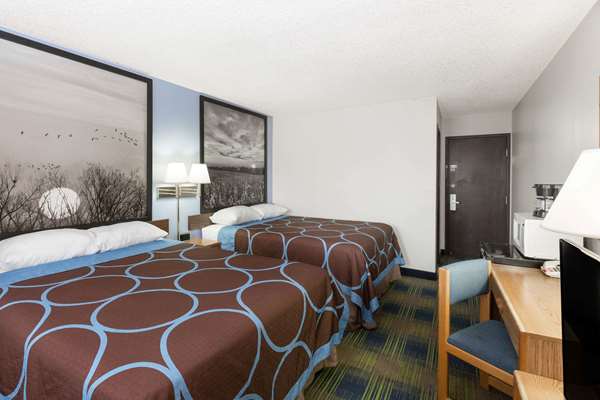  - Super 8 Hotel Columbus
