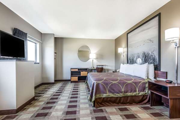 Suite - Super 8 Kimball - I-80, Exit 20