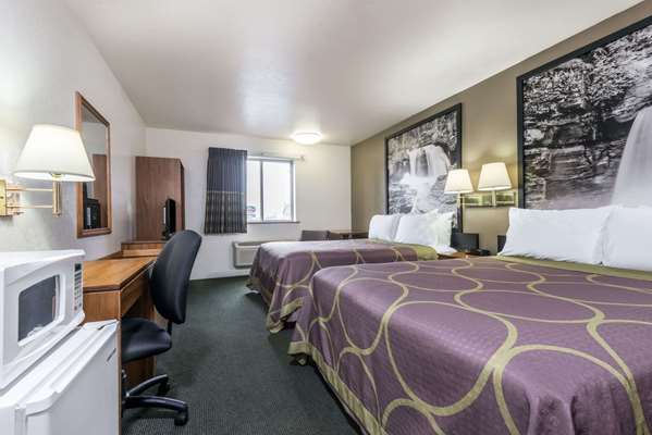 - Super 8 Hotel Reserve Missoula - I-90, Exit 101