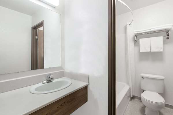  - Super 8 Hotel Reserve Missoula - I-90, Exit 101