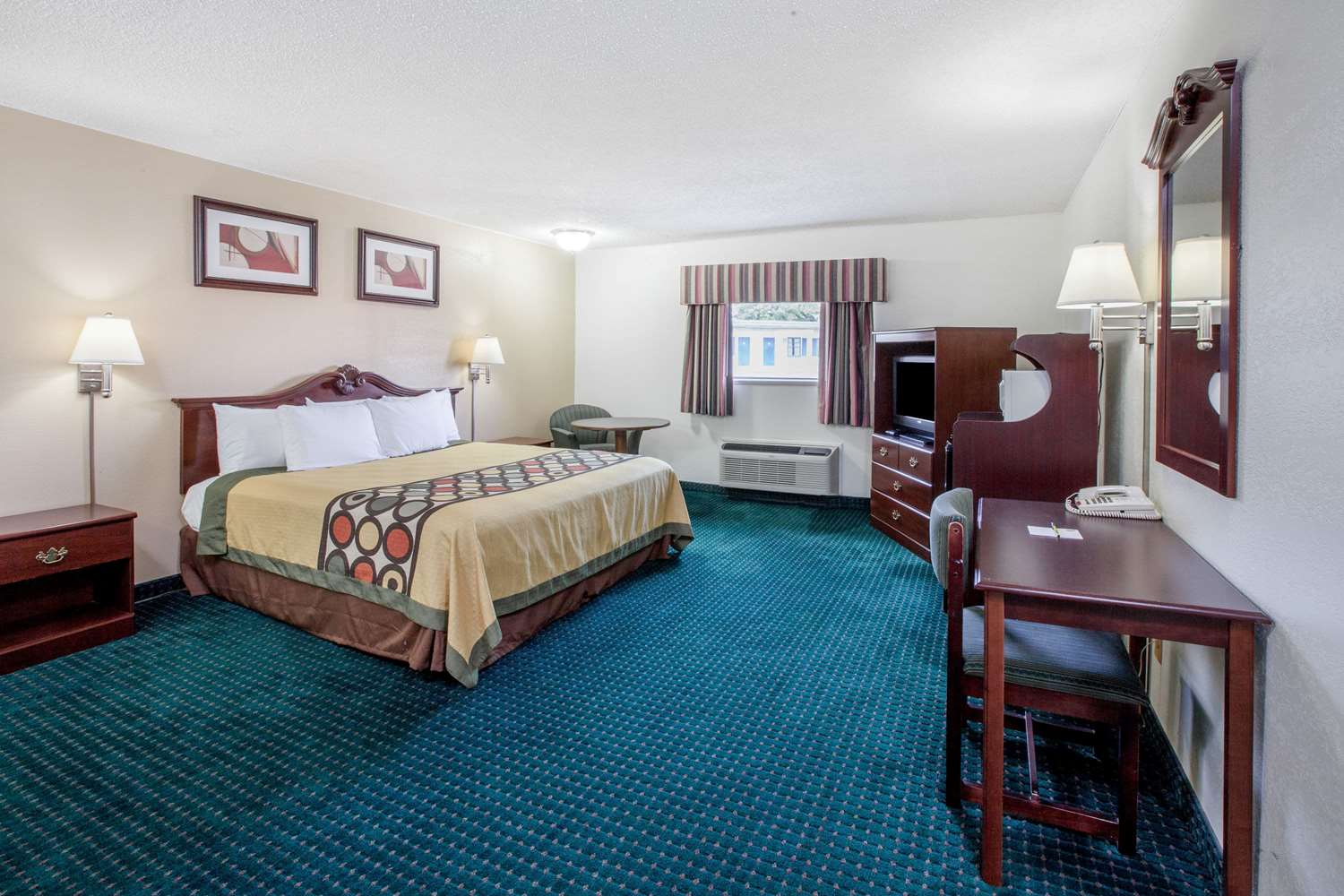 Super 8 Hotel Clinton I40, Exit 65A, OK See Discounts