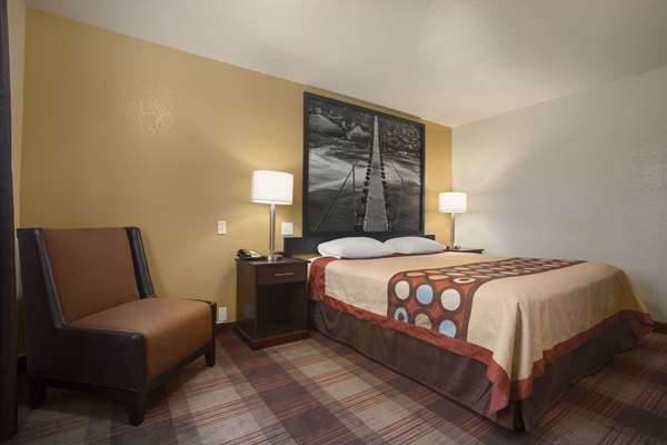  - Super 8 Hotel Idaho Falls - I-15, Exit 118