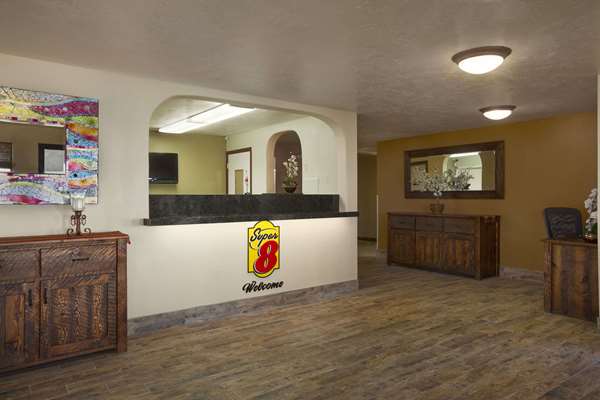  - Super 8 Hotel Idaho Falls - I-15, Exit 118