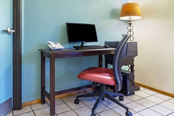 Conference Area - Super 8 Hotel Yakima Area Union Gap - I-82, Exit 36