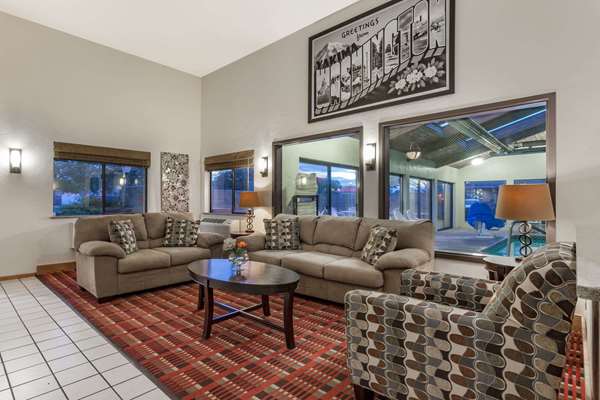  - Super 8 Hotel Yakima Area Union Gap - I-82, Exit 36