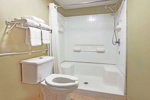  - Super 8 Hotel Sulphur