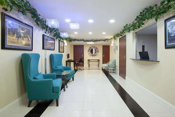  - Super 8 Hotel Sulphur