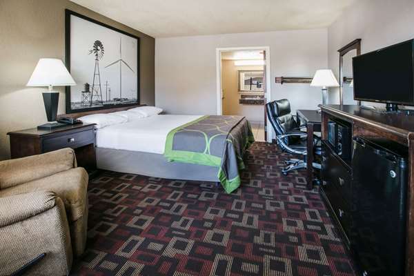  - Super 8 Hotel West Oklahoma City - I-40, Exit 145