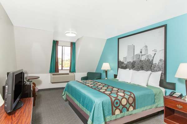  - Super 8 Motel Sallisaw - I-40, Exit 308