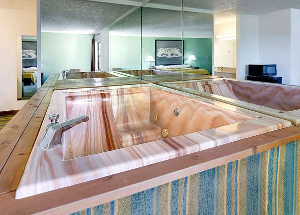 Suite - Super 8 Hotel Sapulpa