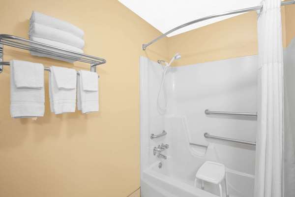  - Super 8 Hotel Natchitoches