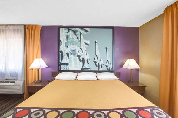 Suite - Super 8 Hotel Natchitoches