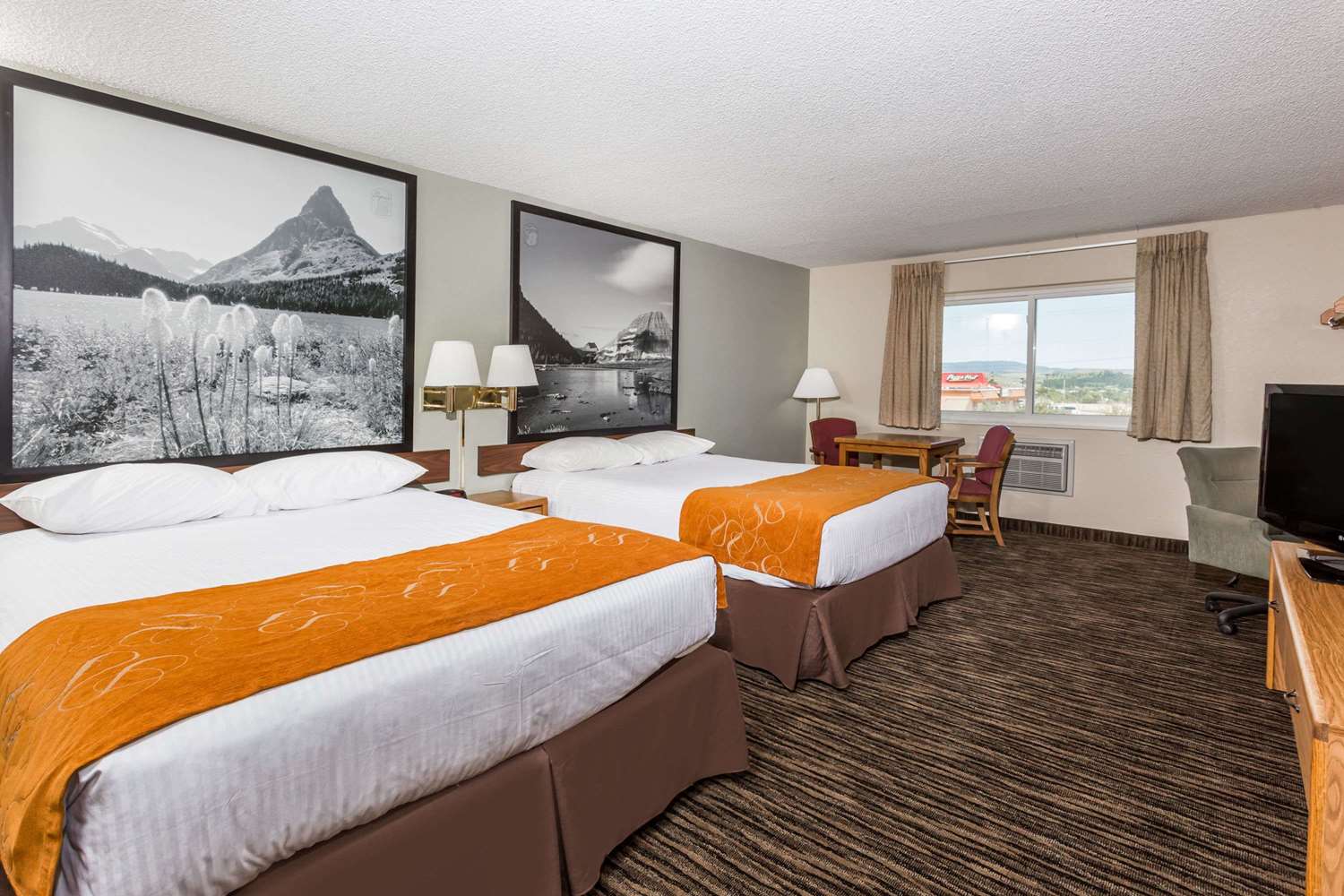 Super 8 Hotel Lewistown, MT See Discounts