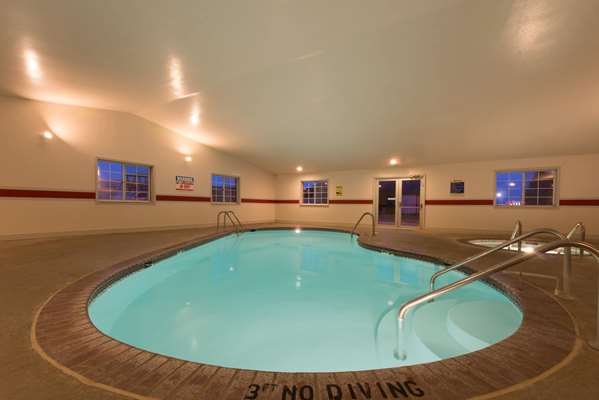 Pool - Super 8 Motel Greenfield - I-70, Exit 104