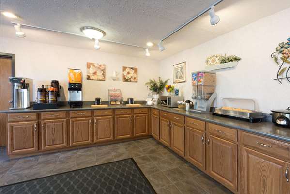  - Super 8 Motel Greenfield - I-70, Exit 104