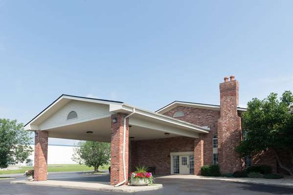 Exterior view - Super 8 Motel Greenfield - I-70, Exit 104