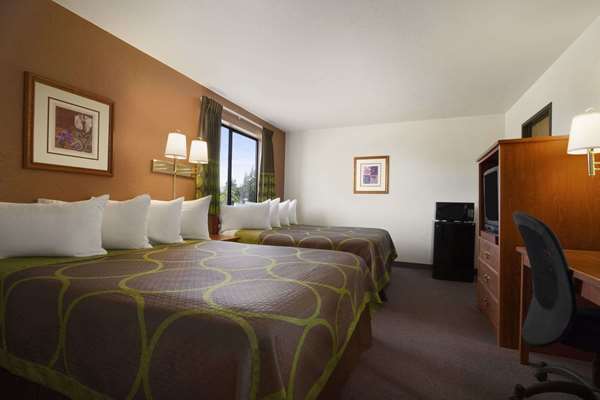 Suite - Super 8 Hotel Port Angeles