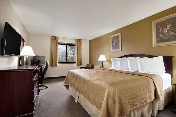  - Travelodge La Porte