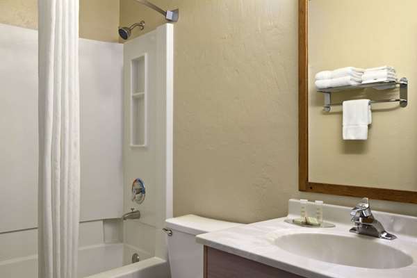  - Super 8 Hotel Kennewick