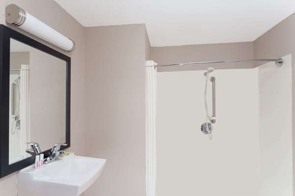  - Super 8 Motel Green River