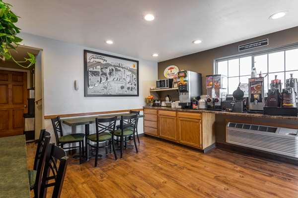  - Super 8 Motel Douglas - I-25, Exit 140