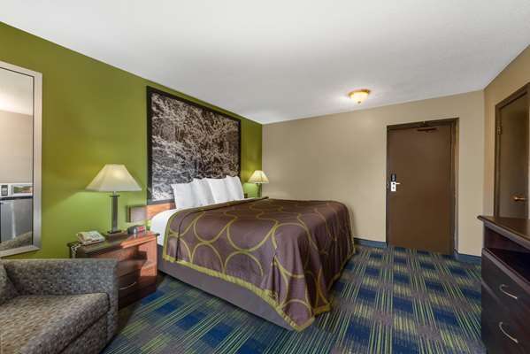  - Super 8 Hotel North Ridgeville - I-80, Exit 152