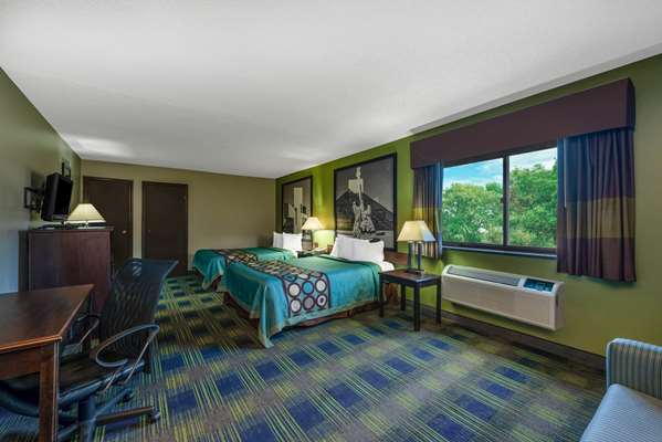  - Super 8 Hotel North Ridgeville - I-80, Exit 152