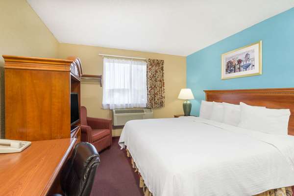  - Baymont Inn & Suites Huber Heights - I-70, Exit 36