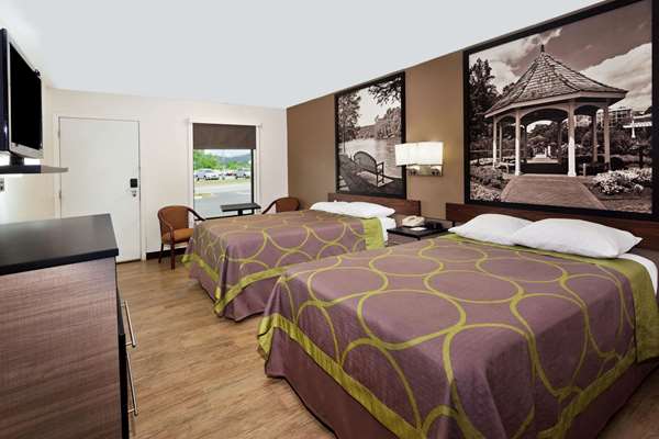  - Super 8 Motel Ringgold - I-75, Exit 348