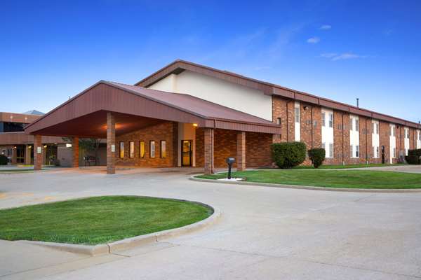 Exterior view - Super 8 Hotel Tuscola - I-57, Exit 212