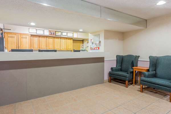  - Super 8 Hotel St Charles