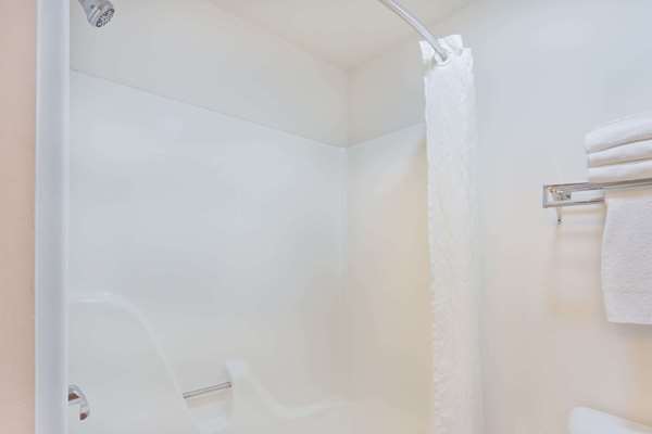  - Super 8 Hotel Rochelle - I-39, Exit 99