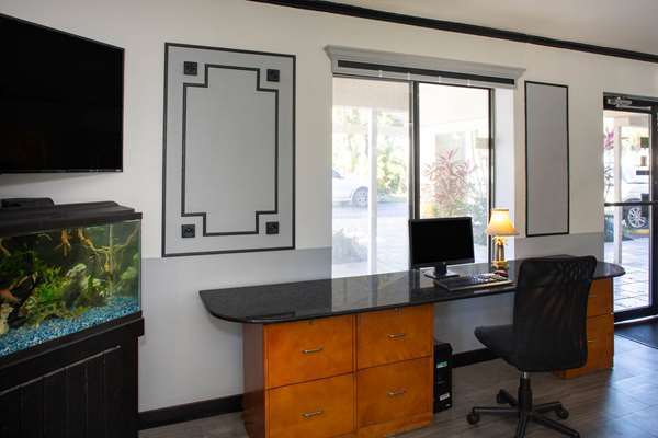 Conference Area - Super 8 Motel Naples - I-75, Exit 101