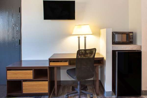  - Super 8 Motel Naples - I-75, Exit 101