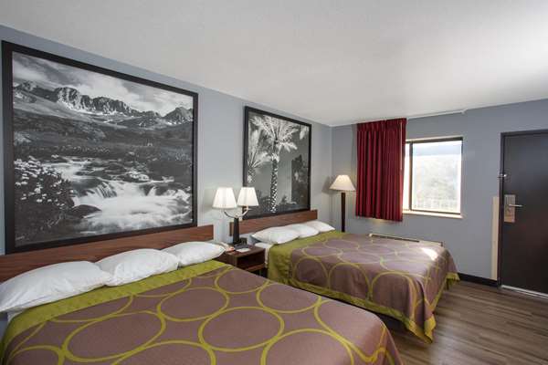  - Super 8 Motel Naples - I-75, Exit 101