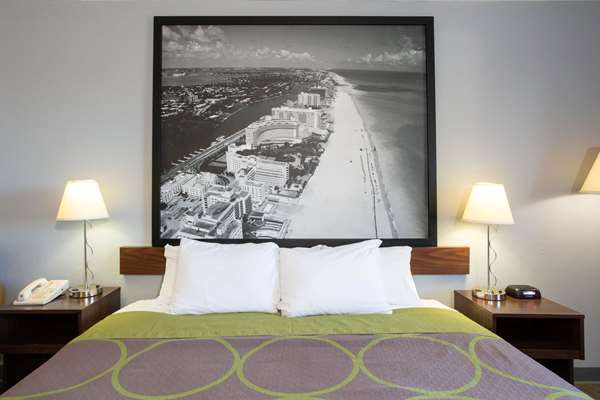  - Super 8 Motel Naples - I-75, Exit 101