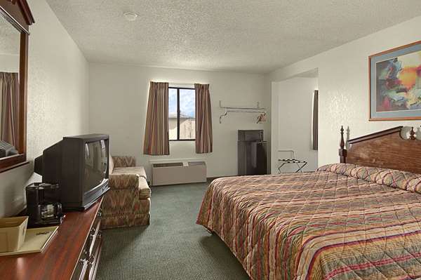  - Super 8 Hotel Gallup - I-40, Exit 20